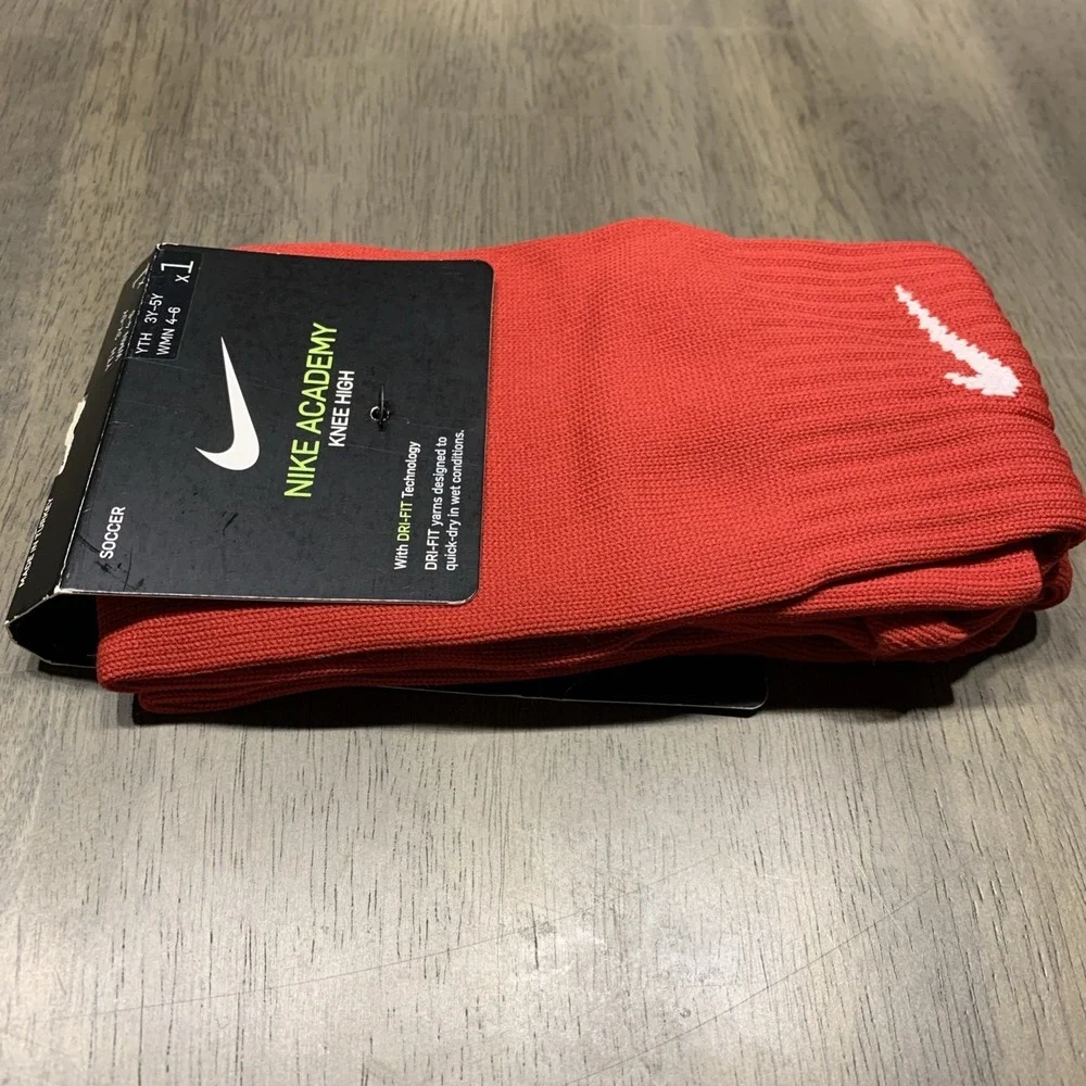 Nike academy knee